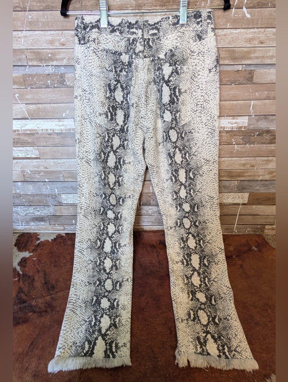Nwot POL Distressed Snakeprint Frayed Ankle Jeans